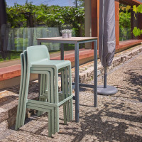 Attic Tabouret haut empilable - ezpeleta professionnel